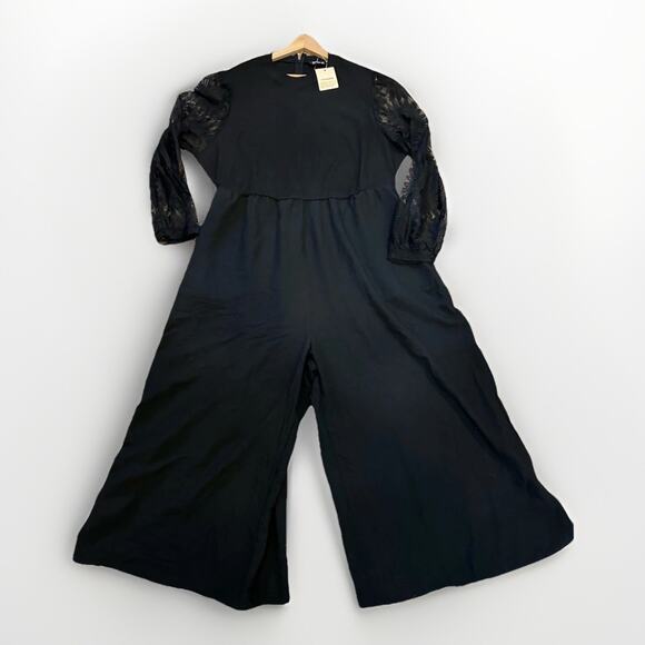 BloomChic Black Jumpsuit Women’s Plus Size 26 NWT Lace Sleeves Wide Leg - Picture 1 of 4